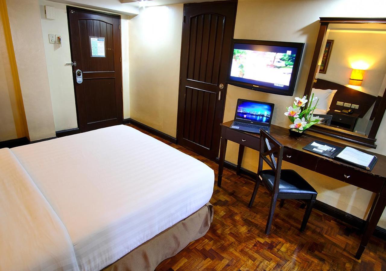 Fersal Hotel - Manila Eksteriør billede