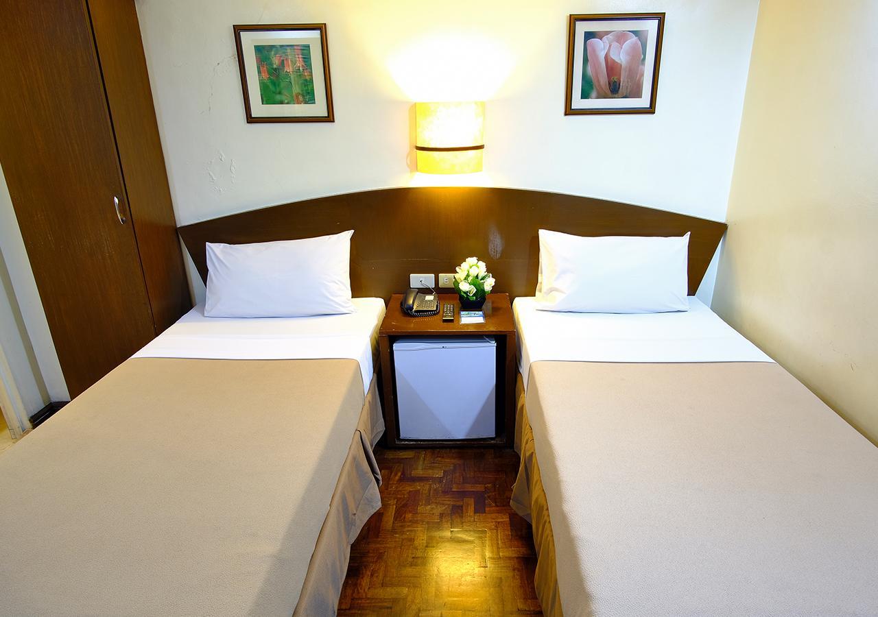 Fersal Hotel - Manila Eksteriør billede