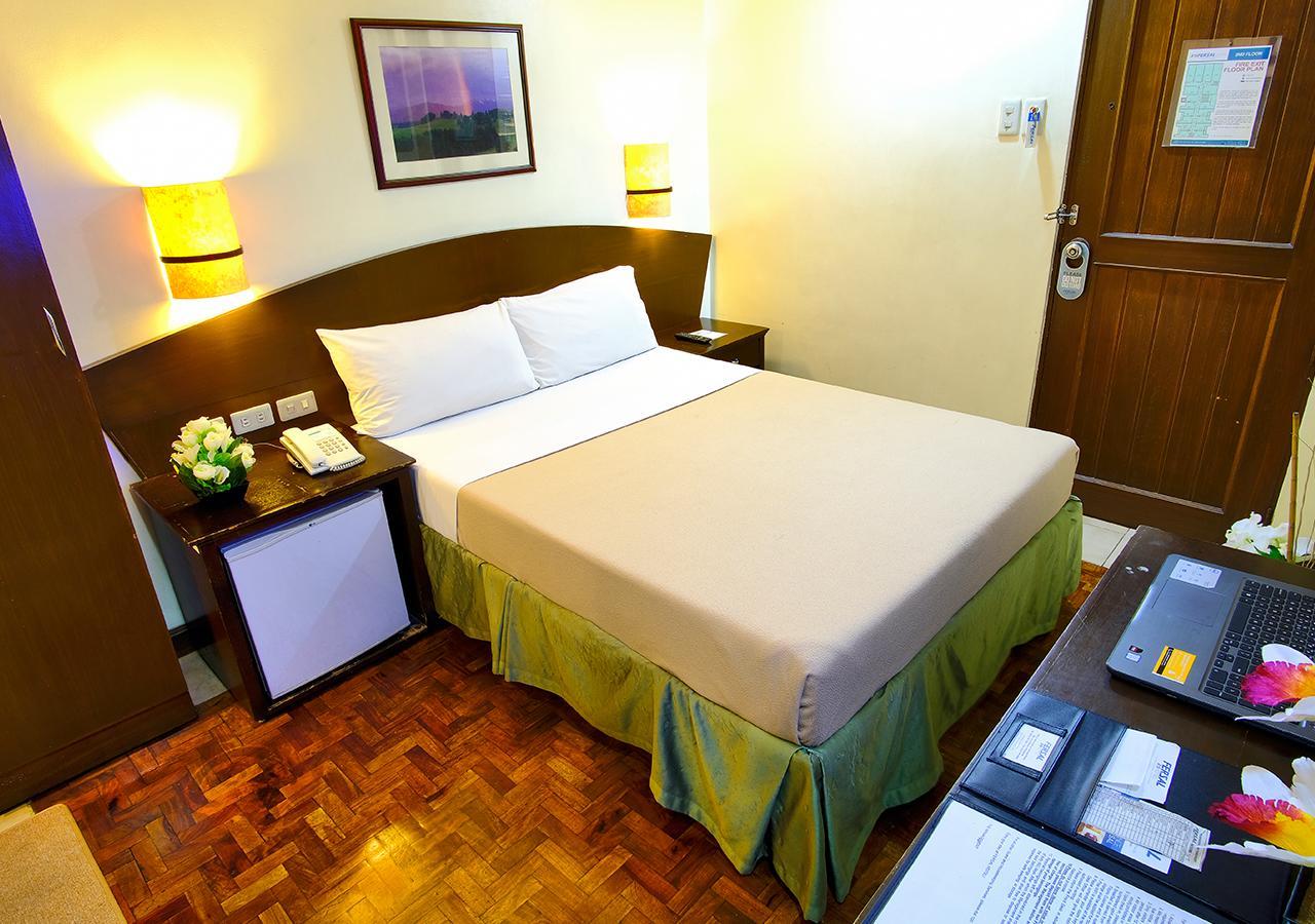 Fersal Hotel - Manila Eksteriør billede