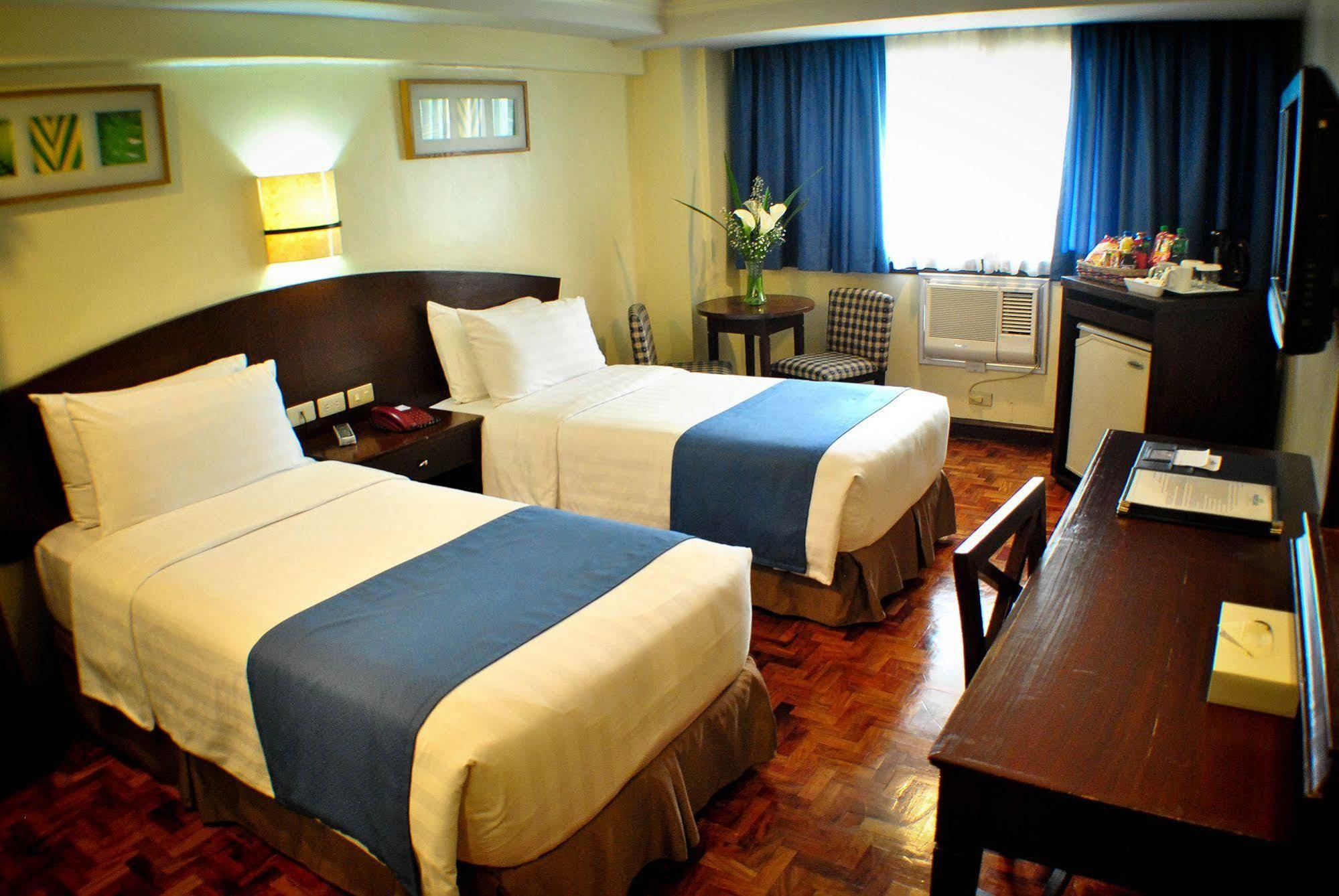 Fersal Hotel - Manila Eksteriør billede